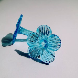 2 glass flowers for hummingbird feeder .Blue. Hummingbird feeder flower straw. Blownglass. We combine shipping image 4