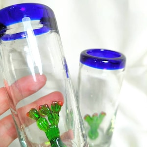 Tequila shot glass, blown glass. Nopal, cactus or agave. Made in Mexico. **Wholesale, ask for it! ** Cabo tequila shot. Blown glass