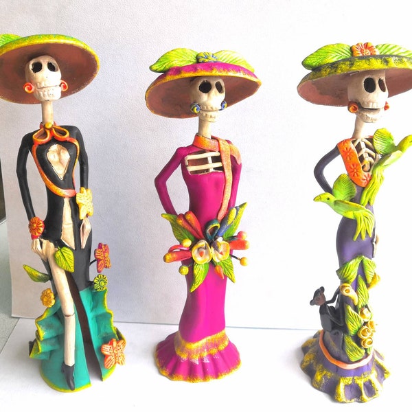 Catrina mexicana . Catrina Día de Muertos. Big 35 cm! Hecho en México. Dia de los muertos, ofrenda mexicana. EXPRES DELIVERY