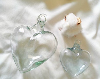 Corazón transparente de vidrio soplado reciclado. CABO HEARTS. Hecho en México. Blownglass heart.**Wholesale too, ask 4 it**