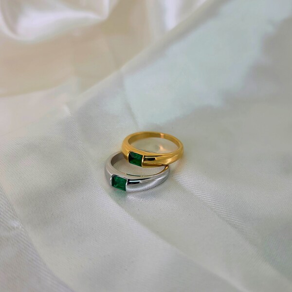 Sherine Ring | Gold Plated Titanium Steel | Silver Ring | Emerald Green Zircon | Non-Tarnish Waterproof Ring | | Dainty Minimalistic