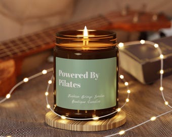 Powered by Pilates Soja Kerze für Pilates-Liebhaber Wellness Geschenk Bernsteinglas Kerze