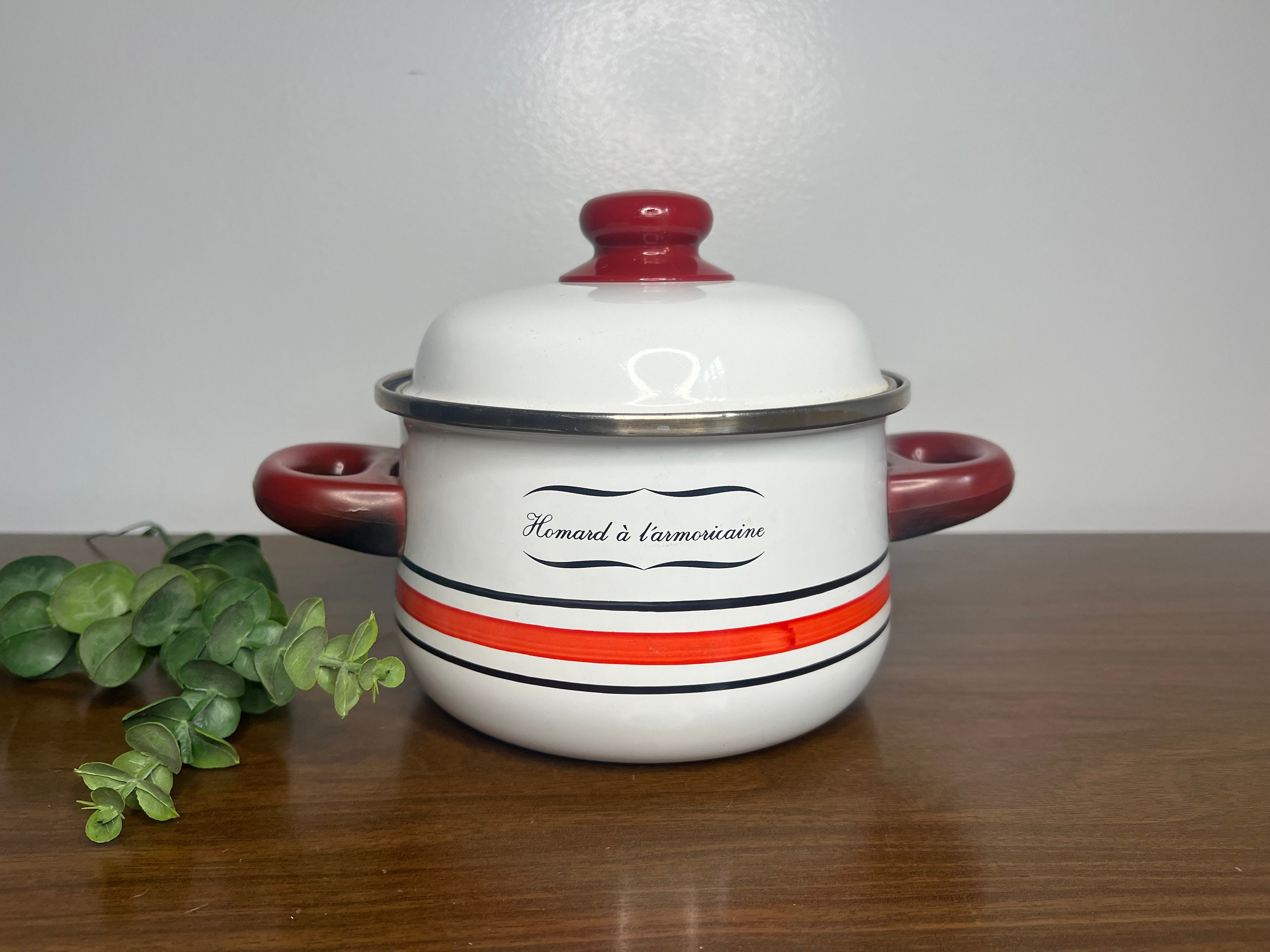 Vintage Enamel Pot With Lid, Retro Enamel Pot, Homard A Larmoricaine Pot, Small Enamelware Pot