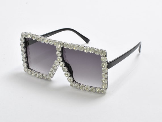 Oversized Big Thick Flat Top SHIELD Square Luxury Designer Sunglasses with  Dark Gold Metal - Gold - CM19770SLAQ