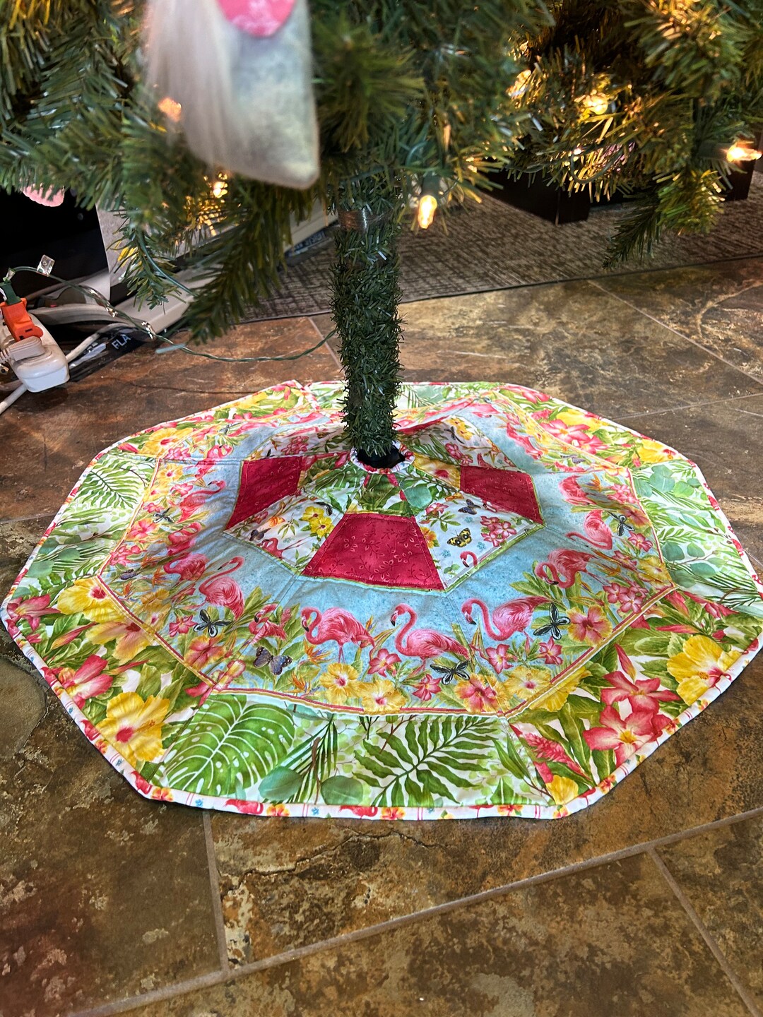 Flamingo Tree Skirt 