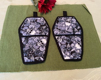 Spooky Coffin pot holders- set of 2 - design is skulls