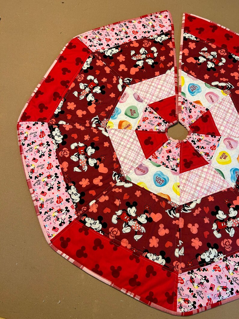 Valentine's Day Tree Skirt 
