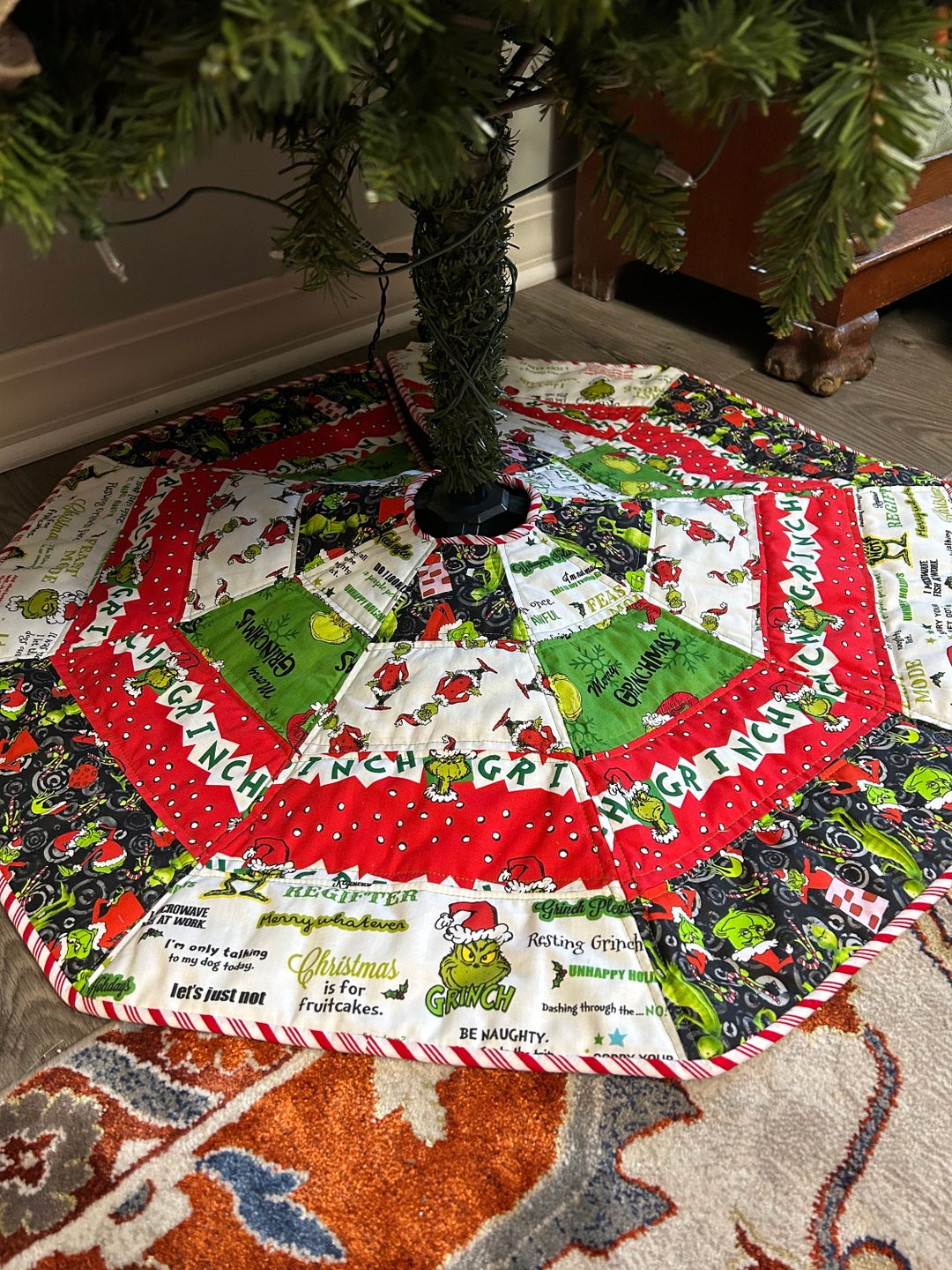 Merry Grinchmasgrinch Tree Skirt. Measures 32 Inches Across. Etsy
