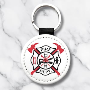 Portachiavi Vigile del Fuoco – Design con Emblema dei Vigili del Fuoco – Portachiavi in Pelle PU – 5,1 x 5,1 cm – Un lato – Regalo per Vigili del Fuoco, Soccorritori