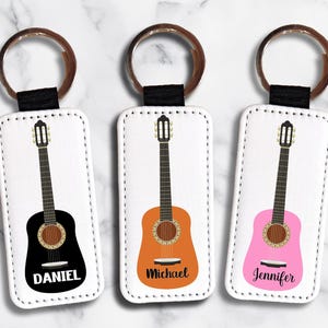 Custom Guitar Keychain with Name – Acoustic Guitar PU Leather Key Chain – Personalized Music Gift for Musicians, Guitarists, Music Teachers