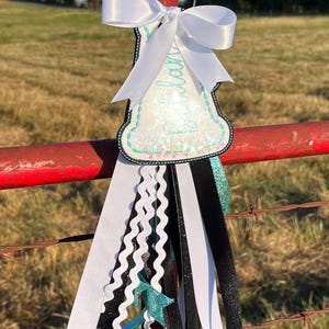 Personalized Cheer Megaphone Keychain: Team Spirit Faux Leather Name Tag