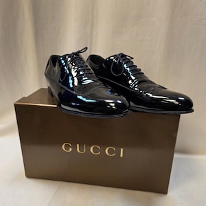 GUCCI men&#39;s patent leather shoes size. 42.5