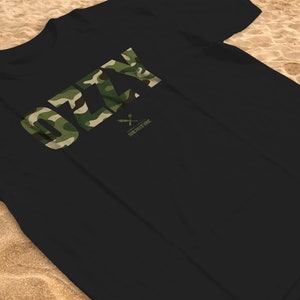 Survivor Shirt, Ozzy Camo Tshirt, Realität-TV-Show, Fackel Serie