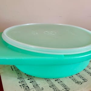 Retro container, Vintage Tupperware, storage container, Tupperware jadeite, sealed container, vintage kitchen, food keeper, caravan life
