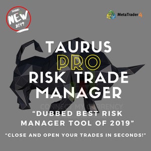Pode incluir: Um gráfico de touro preto com o texto "TAURUS PRO RISK TRADE MANAGER" em amarelo. O texto "DUBBED BEST RISK MANAGER TOOL OF 2019" está abaixo do gráfico do touro. O texto "CLOSE AND OPEN YOUR TRADES IN SECONDS!" está na parte inferior da imagem.