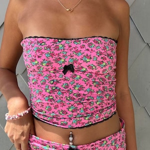 Handmade Y2K Crop Top: Pink Floral Lace Trim, Summer Fashion