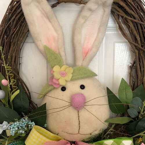 Easter bunny wreath, bunny shops wreath, spring wreath, floral wreath, pink floral, Easter egg,