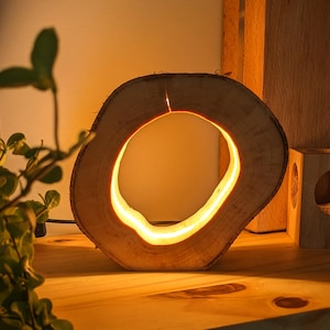 Lámpara de troncos de abedul