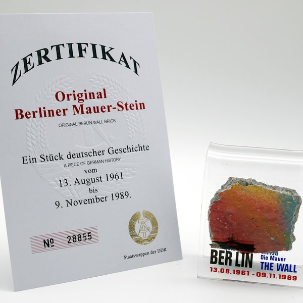 Original Piece of the real Berlin wall in acrylic display with certificate of authenticity cistoric  medium 3"X3" divided city theme