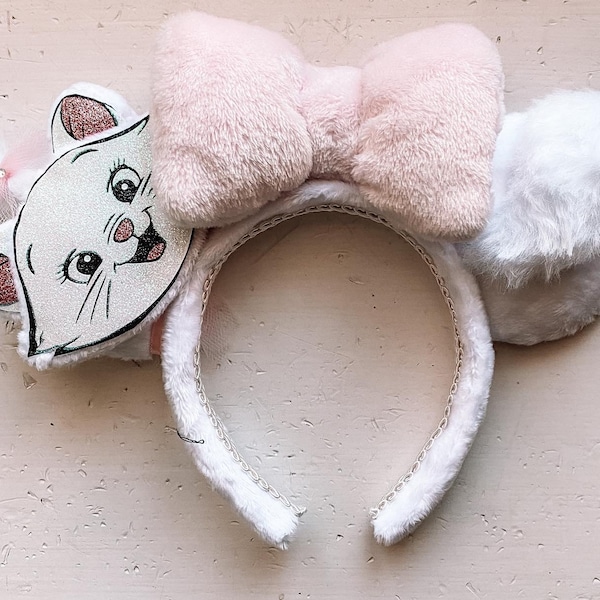 Marie aristocrats White cat ears