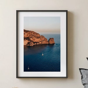 Poster: Spanien Poster   | Bucht Cala de Hort Ibiza Meer Waves Print | Leinwandbild nachhaltig produziert | Bilderwand