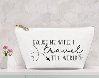 Personalized Travel Accessories for Women Travel Essentials Travel Toiletry Bag For Women Traveling Gift Vacation Mode Travel Cosmetic Bag