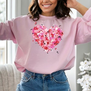 Heart Valentine Sweatshirt, Women Sweatshirt, Love Heart Sweatshirt, Cute Valentines Sweater, Teacher Valentine's Shirt, Valentine Mom Gift