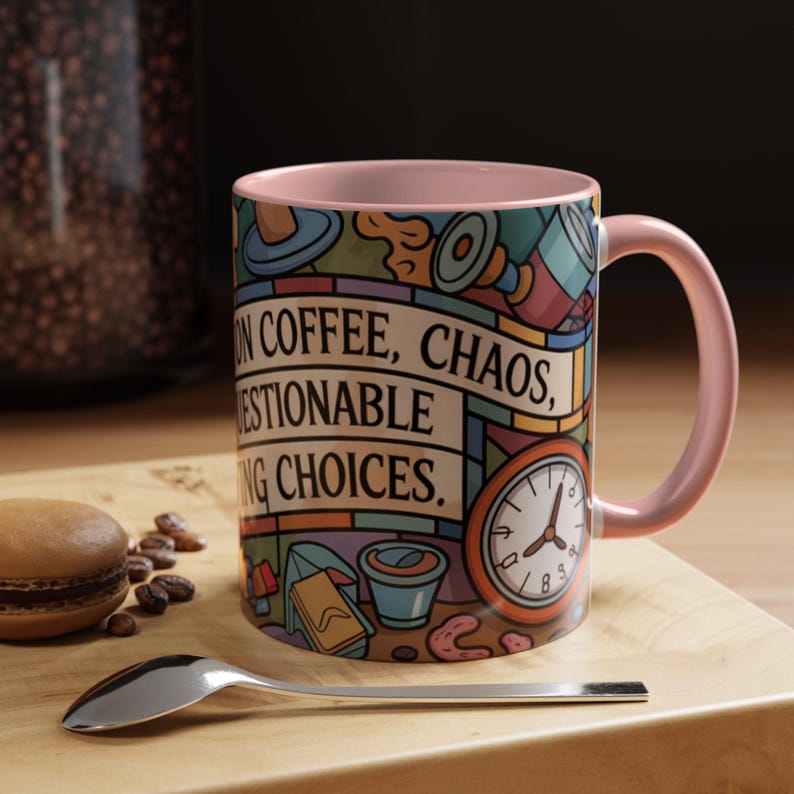 Personalized Funny Mom Mug, Stained Glass Coffee Cup, I Run On Coffee Chaos And Questionable Parenting Choices, Mom Humor Gift afbeelding 4