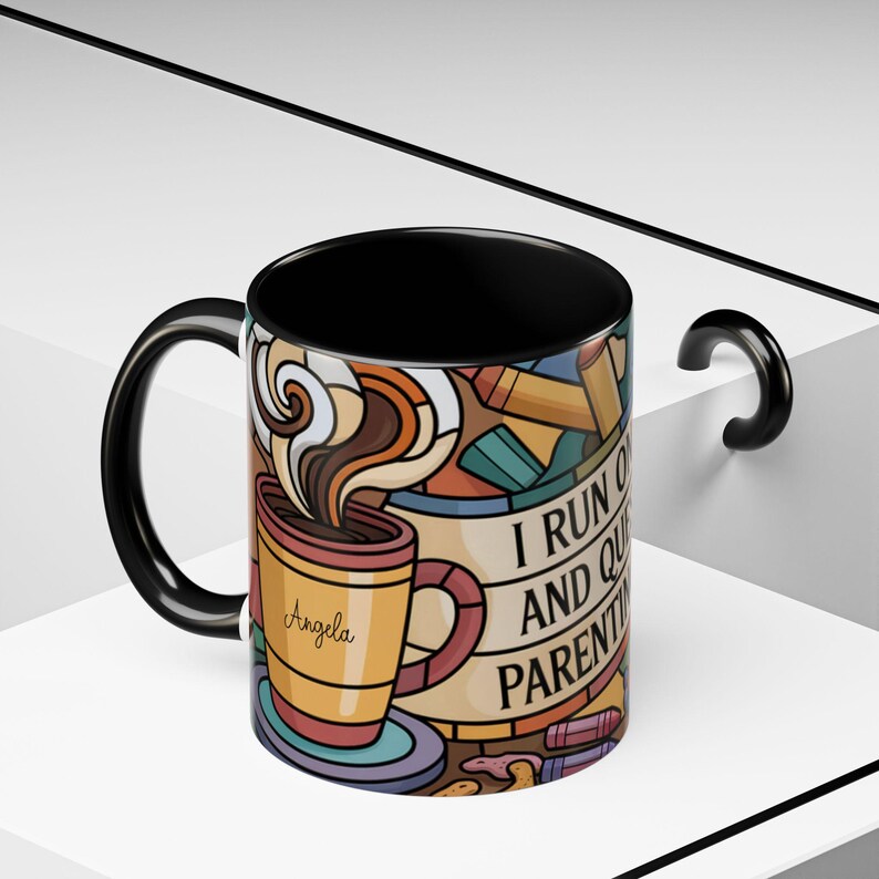 Personalized Funny Mom Mug, Stained Glass Coffee Cup, I Run On Coffee Chaos And Questionable Parenting Choices, Mom Humor Gift afbeelding 11
