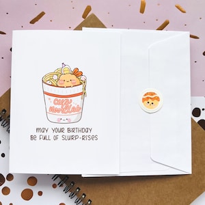 Carte de voeux mignonne de joyeux anniversaire | plein de surprises | Fin gourmet | Drôle | Jeu de mots de cuisine asiatique | Coupe de nouilles