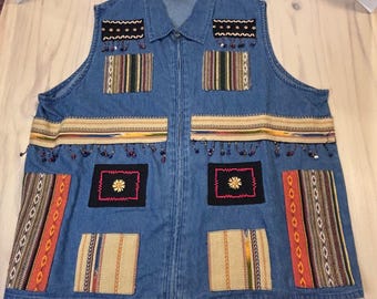 Chaleco vaquero vintage de los 80 para mujer CST Blues, talla 2X, estilo bohemio, patchwork, cuentas y flecos, color azul.