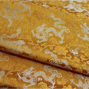 Chinese Dragon & Flower Multi Color Brocade, largo 29,5", vende al metro 8 colori in vendita