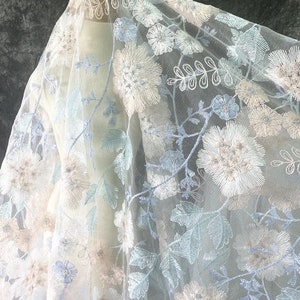 Tessuto in pizzo da 59"W Ricamo squisito fiore 3D Matrimonio, fascia per capelli, ballo di fine anno, Qipao, creazione di bambole, tessuto da cucito, fai da te, ricamo in pizzo/tessuto