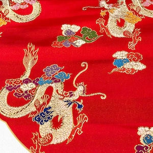 59 "W Multicolor Chinese Dragon and cloud Silk Brocade Fabric by the Meter on SALE, Cheongsam, Qipao, Tappezzeria, Quilting e tessuto per cucire