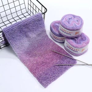 Regenbogen handgefärbtes Mohair Seidengarn - Kid Mohair Lace Strickgarn, bunter Farbverlauf Regenbogen DIY handgestrickter Wollball, Verkauft von Ball