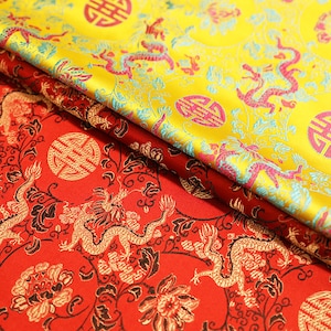 Chinese Dragon & Fu Shou Multi Color Brocade, largo 29,5", vende al metro, Cheongsam, tessuto Qipao in vendita