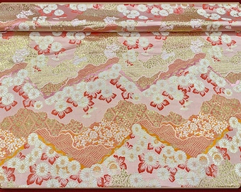 Nishijin Rosa Jacquard-Seidenbrokat mit Blumenmuster: Japanischer Polster- und Quiltstoff