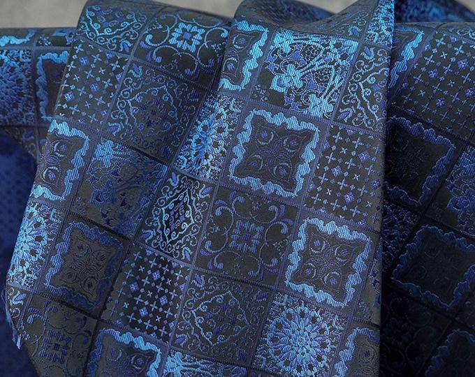 Geometric Floral Brocade Fabric | Cheongsam Jacquard, 65" Wide