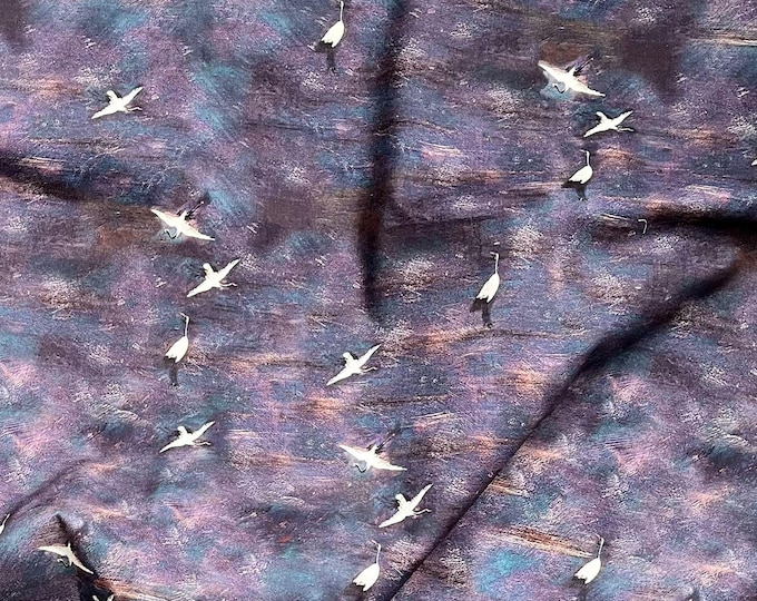 100% 20s cotton Fabric crane brid, Clothing & Home Textile, 59“W, Upholstery, Costume, Curtain, bag, Sewing, Scarf, Shawl/Fabric by 1 meter
