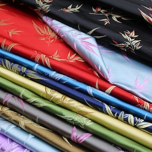 Tessuto broccato di seta cinese di bambù e fiori in VENDITA / 8,99 metro intero / 29,5" di larghezza / Tessuto da tappezzeria, trapuntatura e cucito / 10+ colori