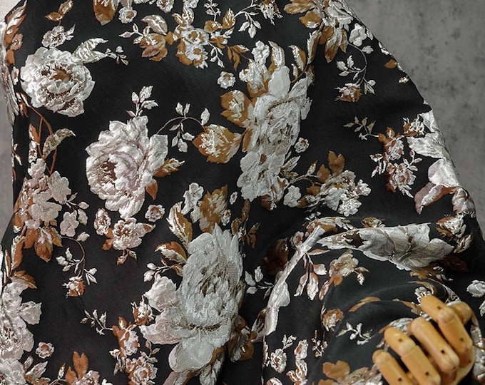 Gold Thread Floral Jacquard Fabric: 3D Texture Upholstery, 56"W