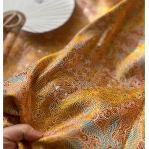 Tessuto broccato cinese, broccato dorato con motivo dunhuang, tessuto jacquard, cheongsam e qipao, tessuto fai da te per cosplay, tessuto kimono