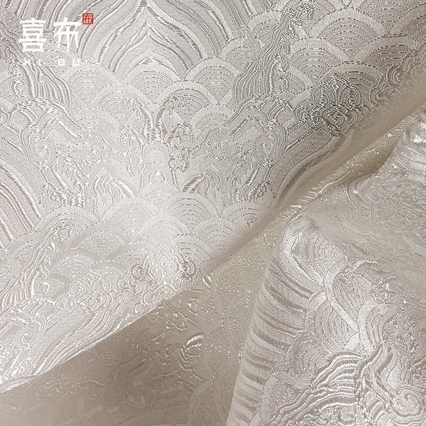 29.5 « et 59 » largeur blanc pur métallisé 6 motifs tissu traditionnel de brocart de soie en vente, vendre au mètre, tissus d’ameublement et de couture