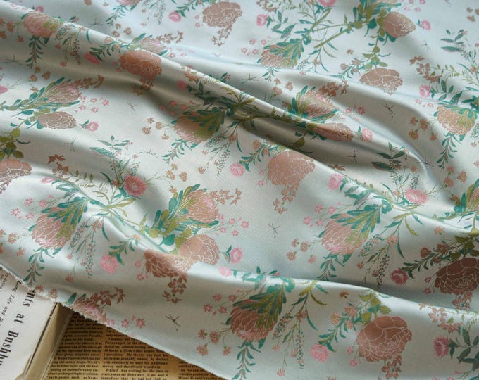 59"W Retro Palace style, gold thread brocade jacquard fabric, Damask Fabric, Deco Fabric, quilting, Sofa, floral Fabric by the meter