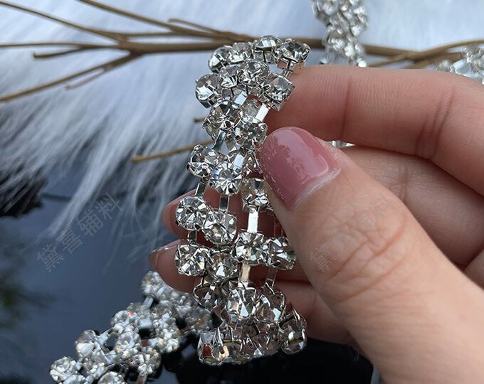 Sparkling Elegance: Wholesale Bridal Rhinestone Decorations - Beautiful Crystal decor for Bridal Belts, Sewn Appliques, Prom, Dolls, wedding