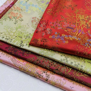 55"W Rosso e Oro Antico Cinese Famoso dipinto modello Broccato di seta - Tessuto di pittura cinese al metro