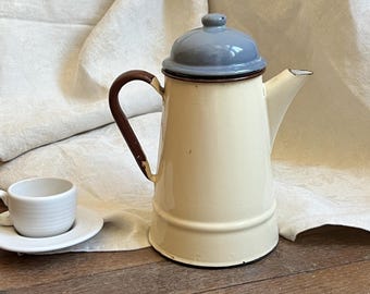 Vintage European Farmhouse-style Enamelware: Retro Collectable Cottagecore Decor