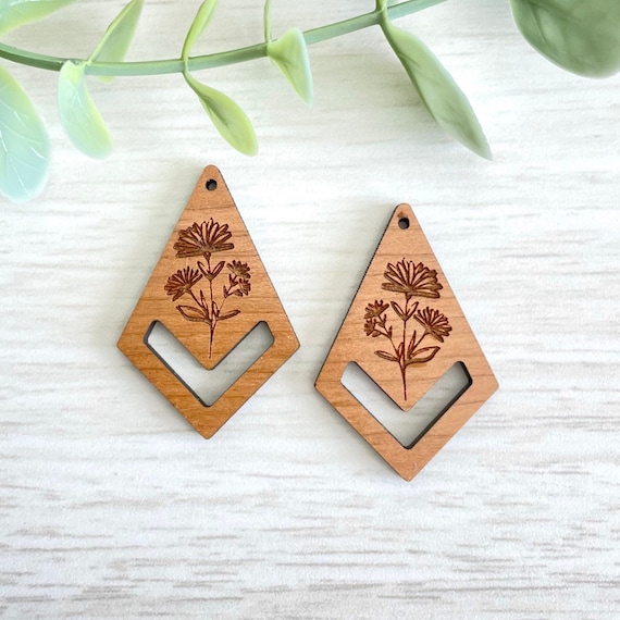 Spring Botanical 3, Wooden Earring Blanks, Macrame DIY Earrings, Earring  Findings, Spring Earring Blanks, Floral Earrings, All for Knotting 