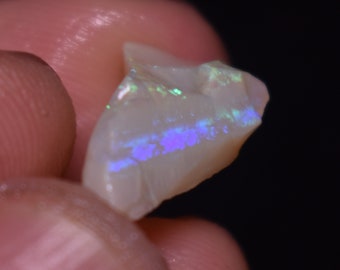レア　オーストラリア産　ミンタビーオパール　原石　ルース　スクエア　三層　遊色