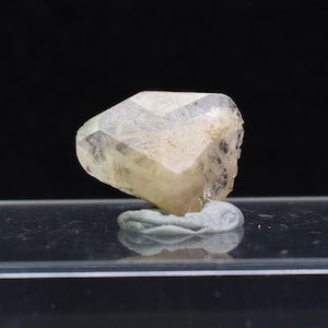 Phenakite, Phenacite Rare Crystal From Ukraine - 5ct, 0.99 grams, 1.5cm